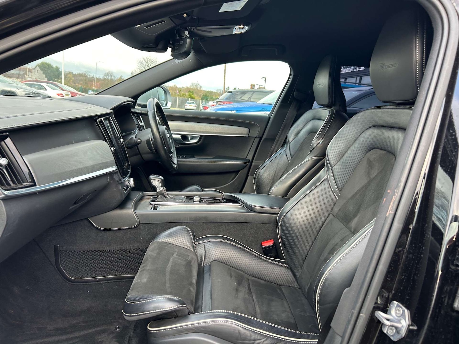 Used Volvo V90 2018 for sale - 76686687: Photo 11