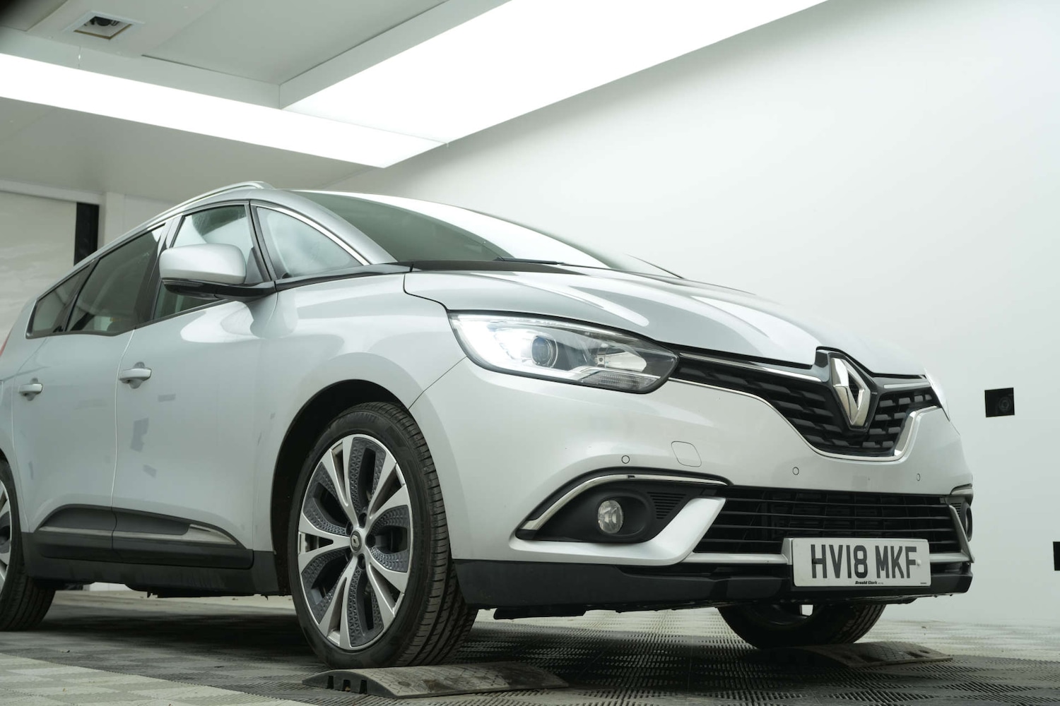 Used Renault Grand Scenic 2018 for sale - 78063285: Photo 11