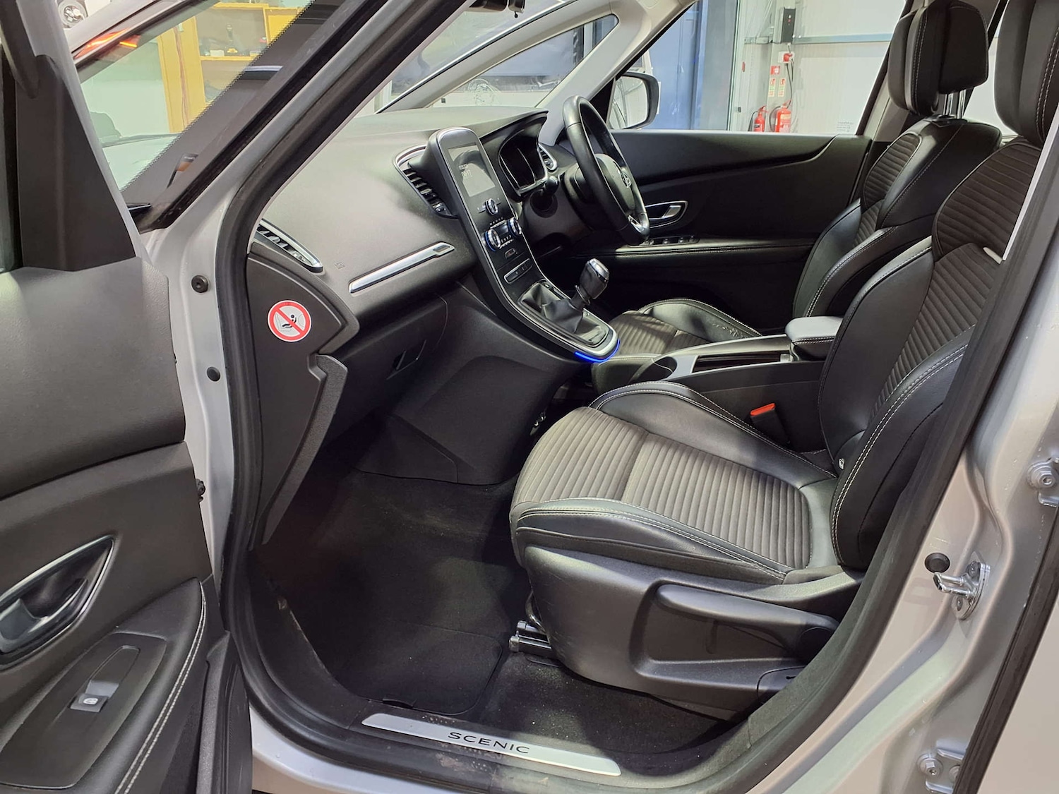 Used Renault Grand Scenic 2018 for sale - 78063285: Photo 21