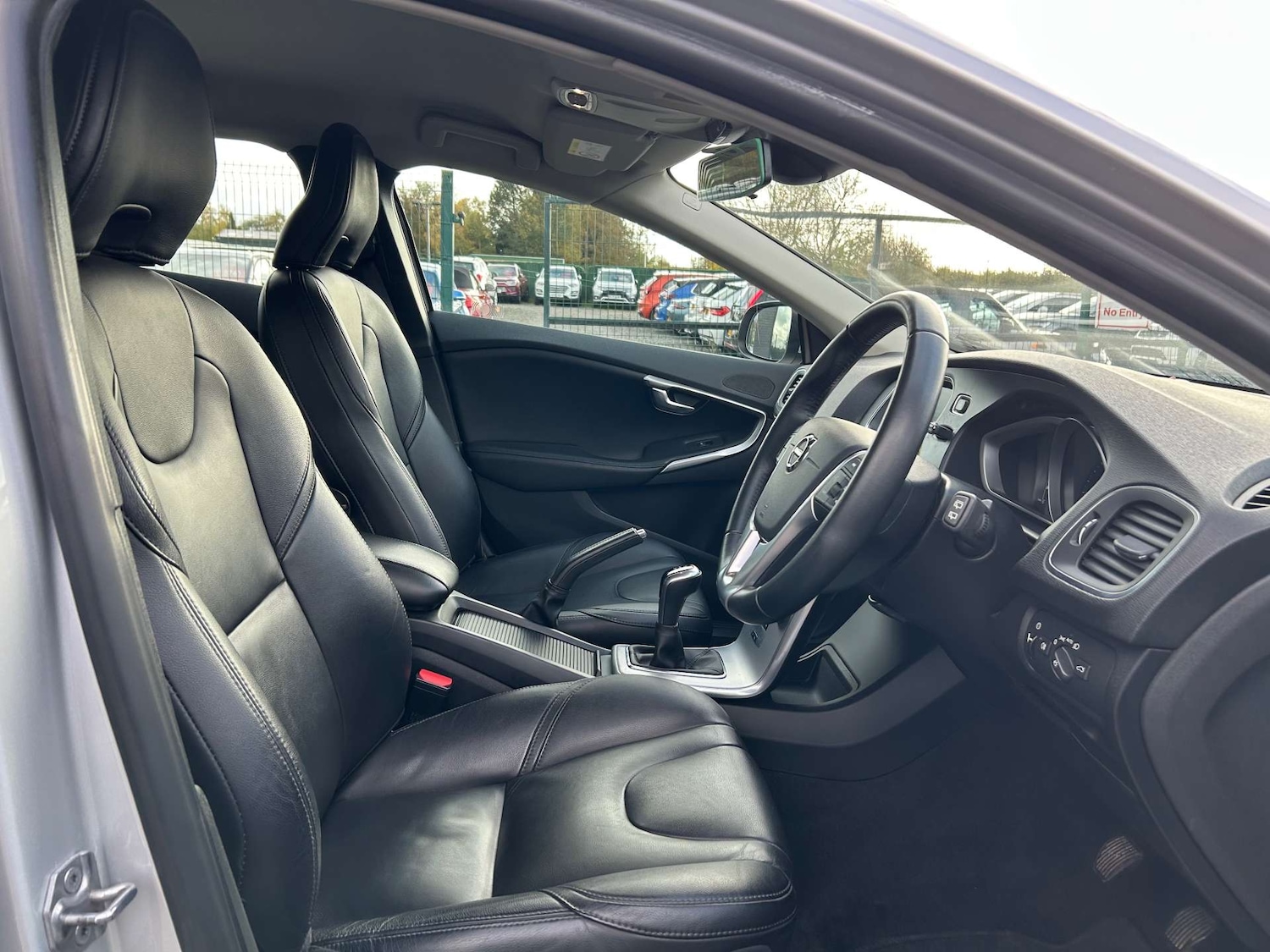 Used Volvo V40 2018 for sale - 77775448: Photo 52