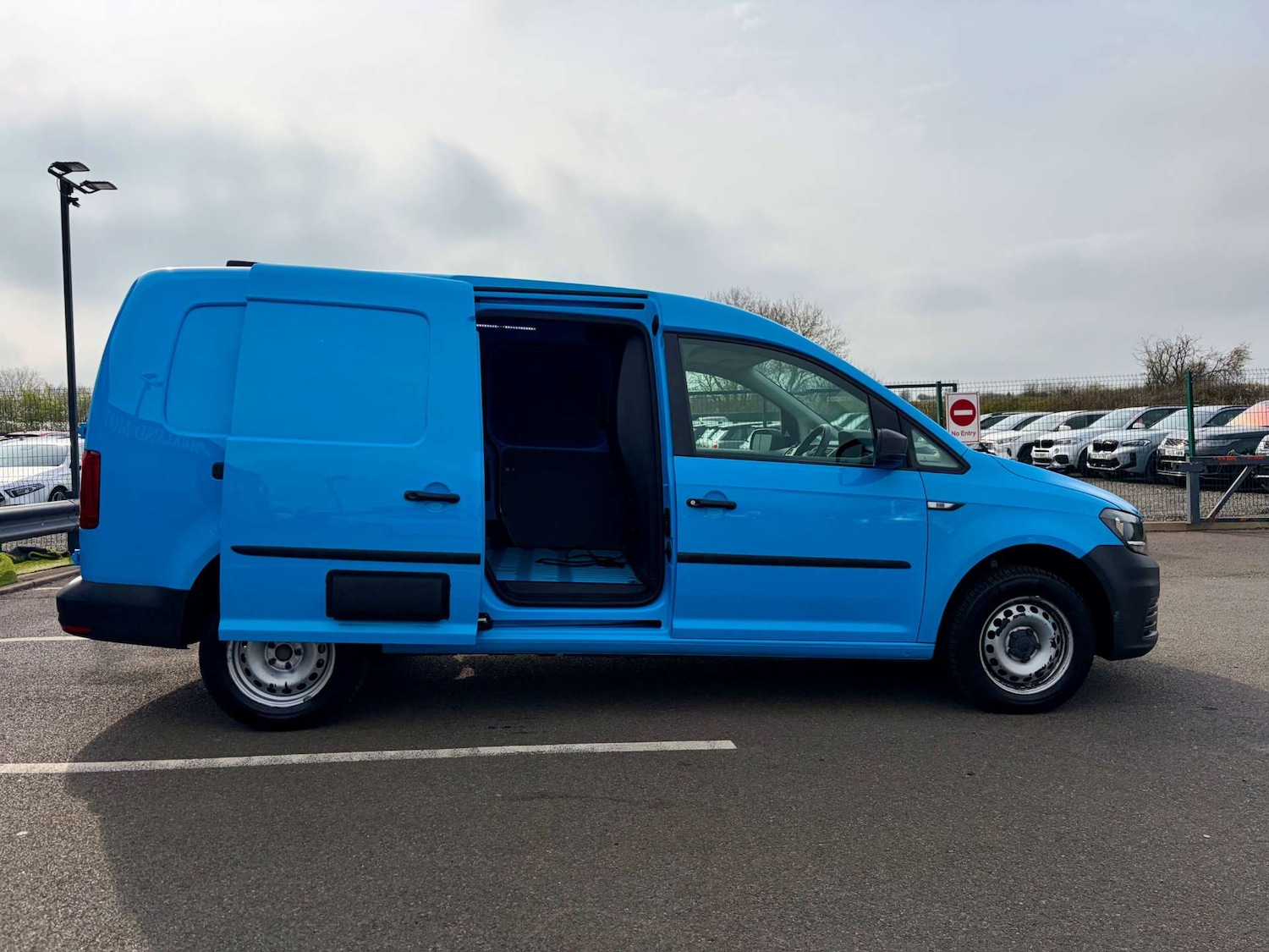 Used Volkswagen Caddy Maxi 2017 for sale - 77984319: Photo 18