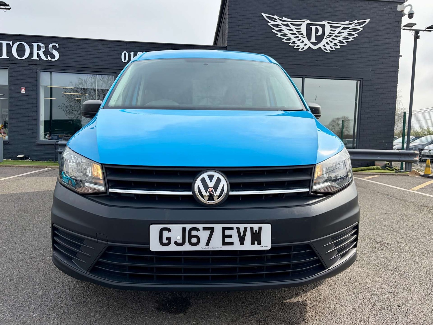 Used Volkswagen Caddy Maxi 2017 for sale - 77984319: Photo 2