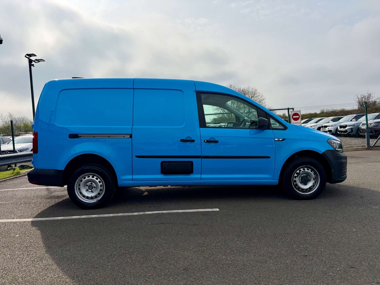 Used Volkswagen Caddy Maxi 2017 for sale - 77984319: Photo 8