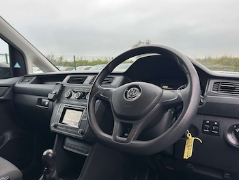 Used Volkswagen Caddy Maxi 2016 for sale - 76266392: Photo 2