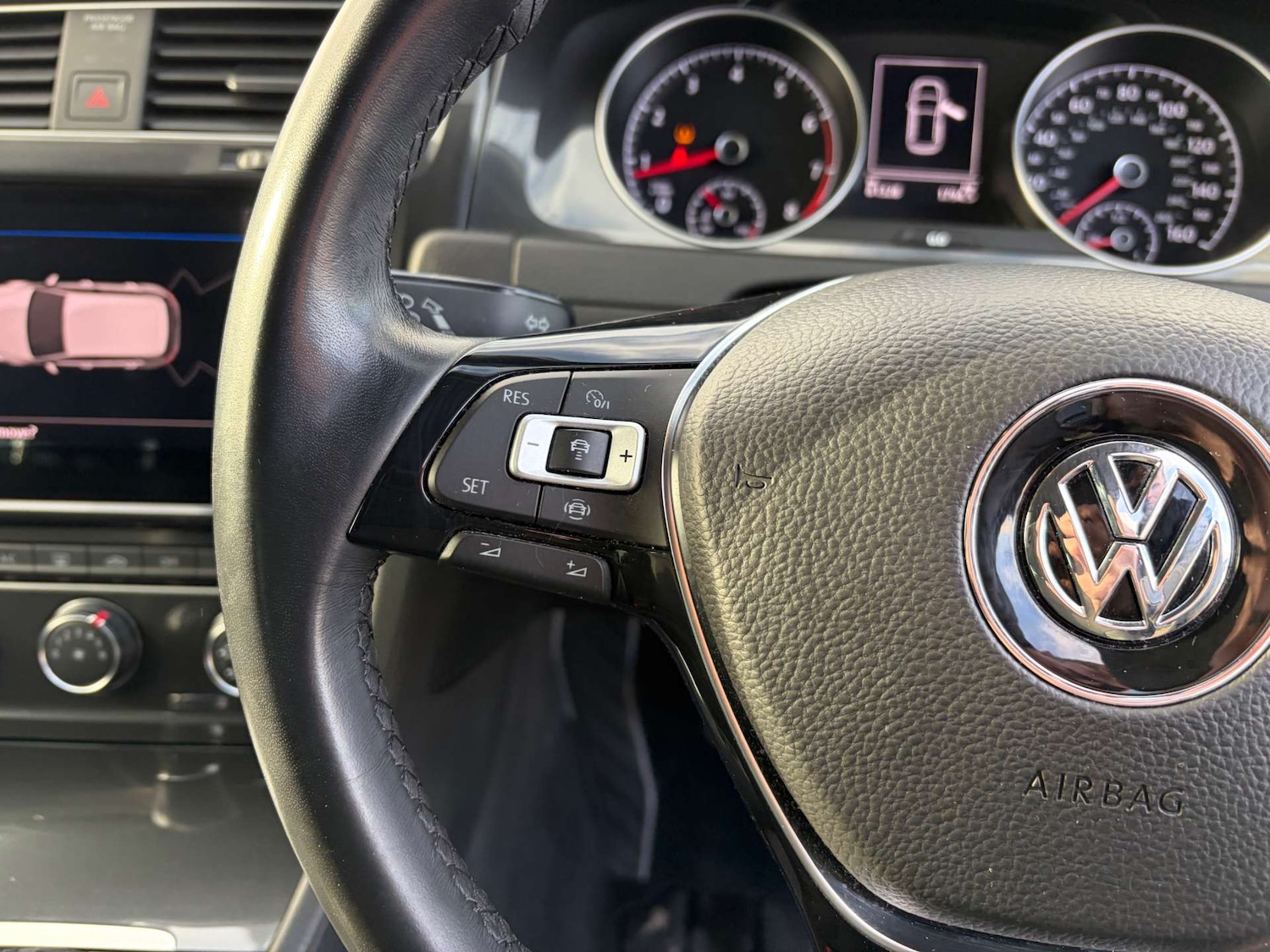 Used Volkswagen Golf 2019 for sale - 77160649: Photo 31