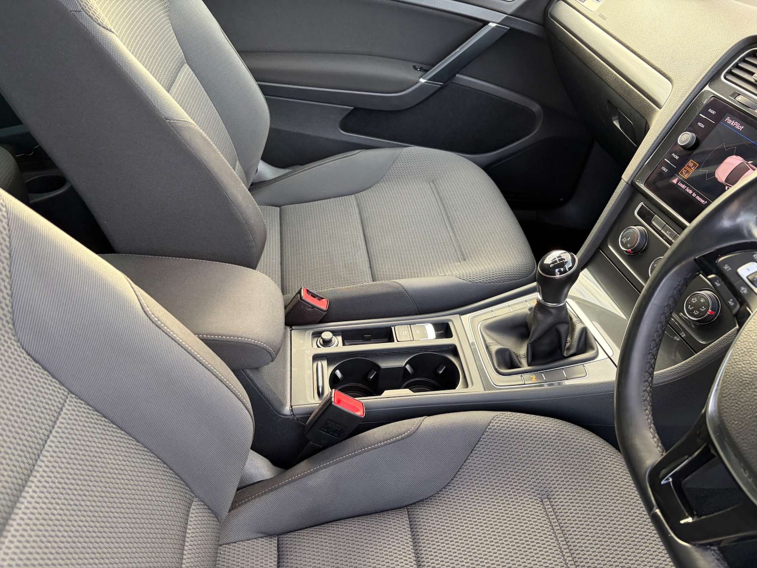 Used Volkswagen Golf 2019 for sale - 77160649: Photo 35