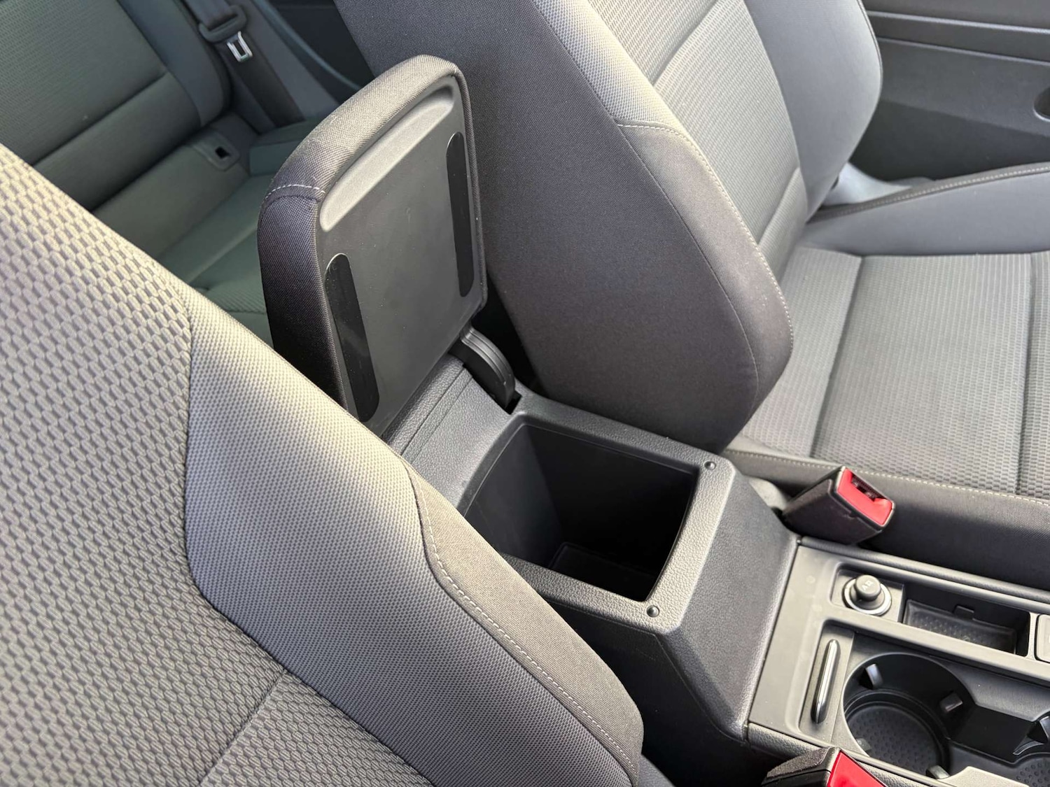 Used Volkswagen Golf 2019 for sale - 77160649: Photo 36