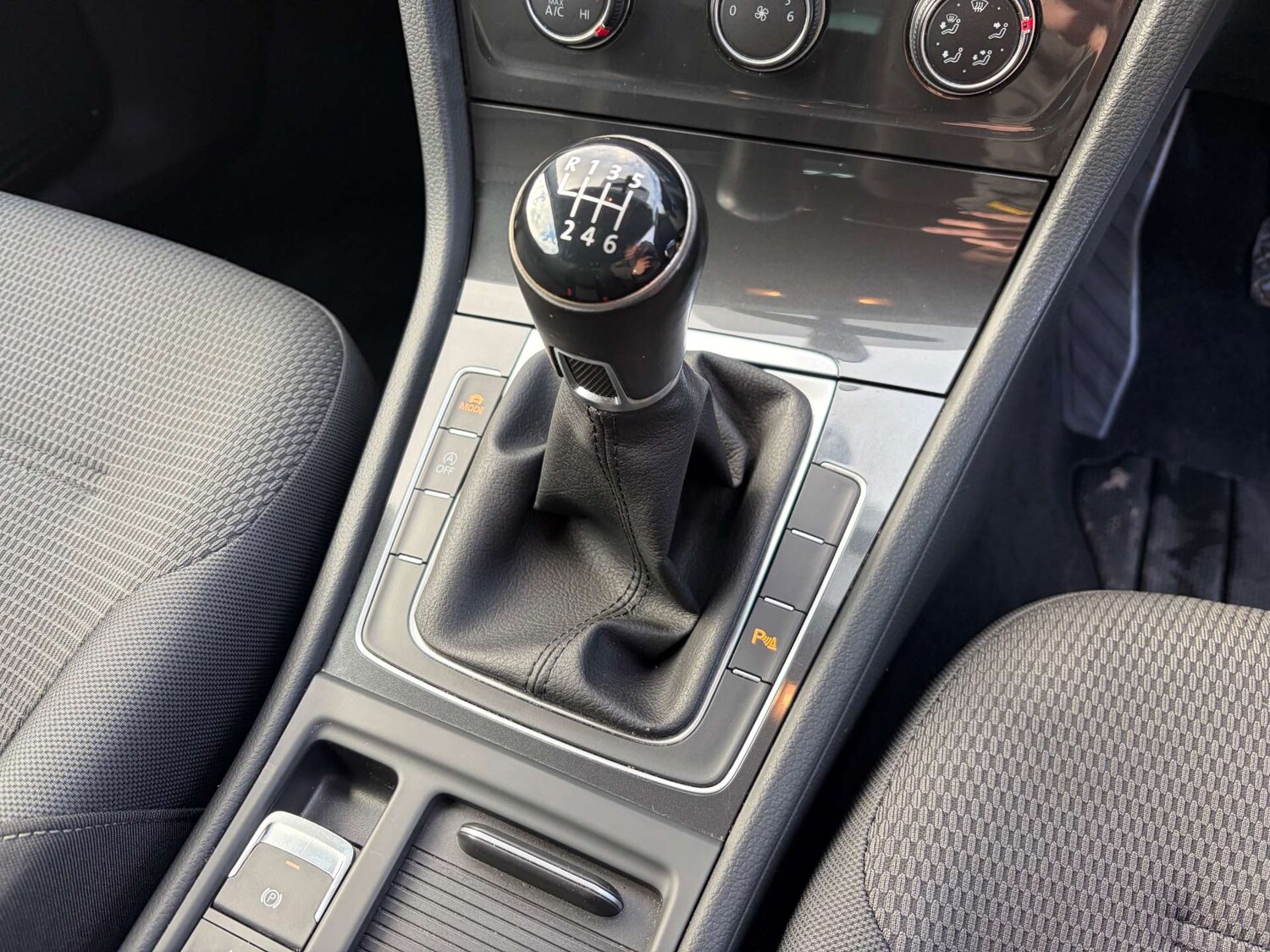 Used Volkswagen Golf 2019 for sale - 77160649: Photo 38