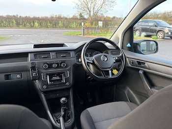 Used Volkswagen Caddy Maxi 2017 for sale - 76846883: Photo