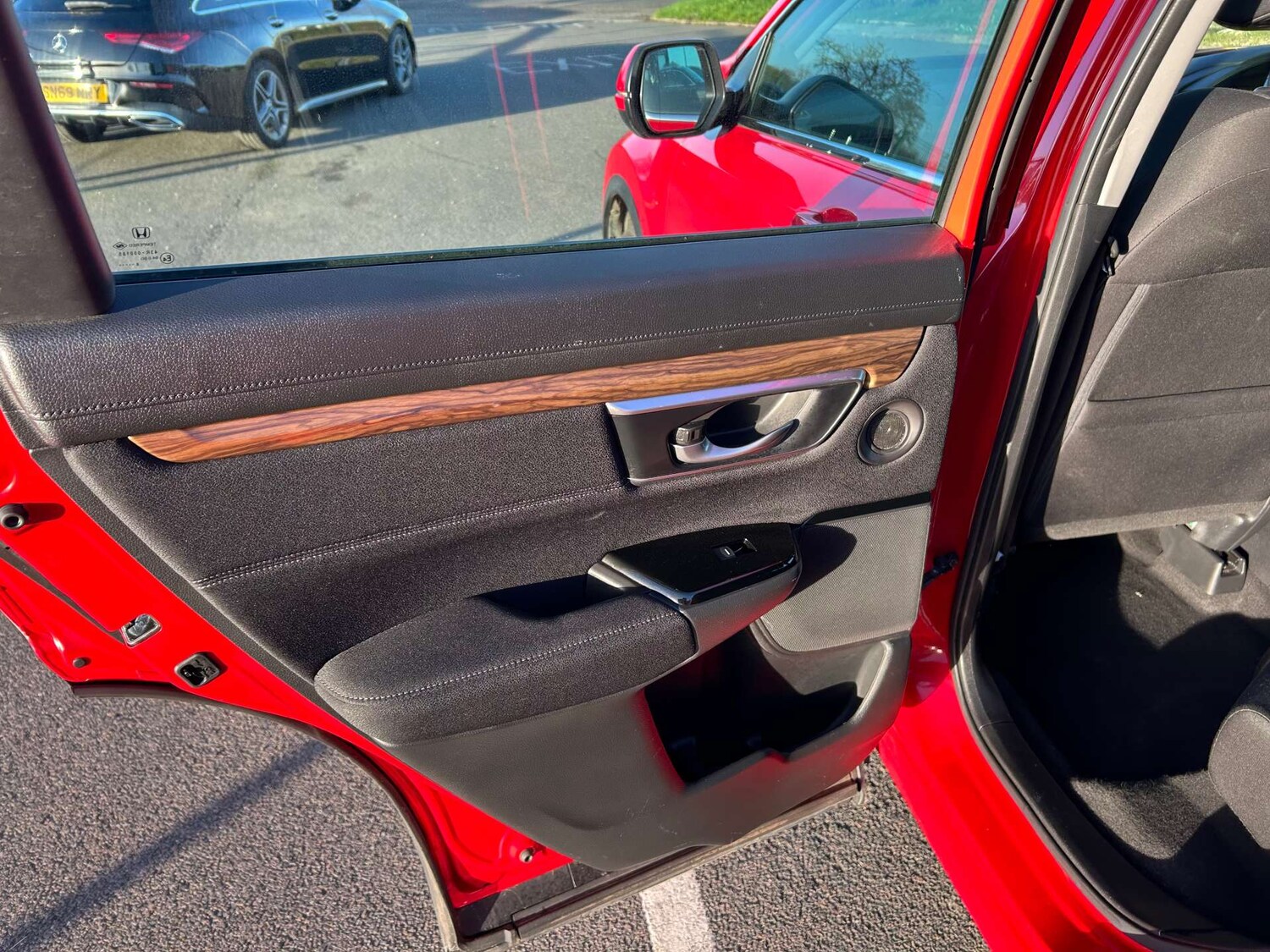 Used Honda CR-V 2019 for sale - 76500625: Photo 50