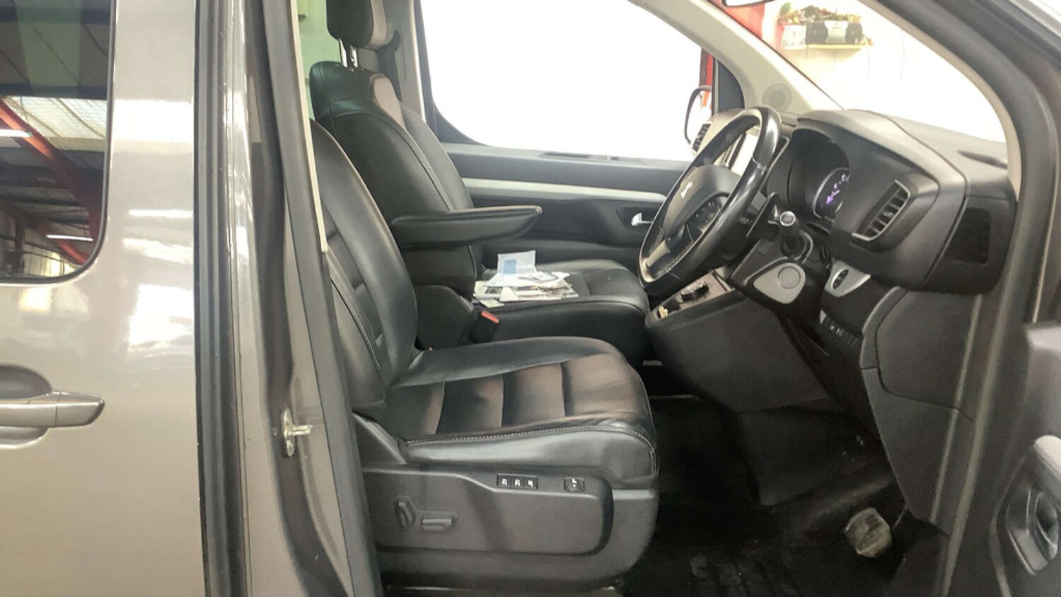 Used Peugeot Traveller 2018 for sale - 78027796: Photo 10