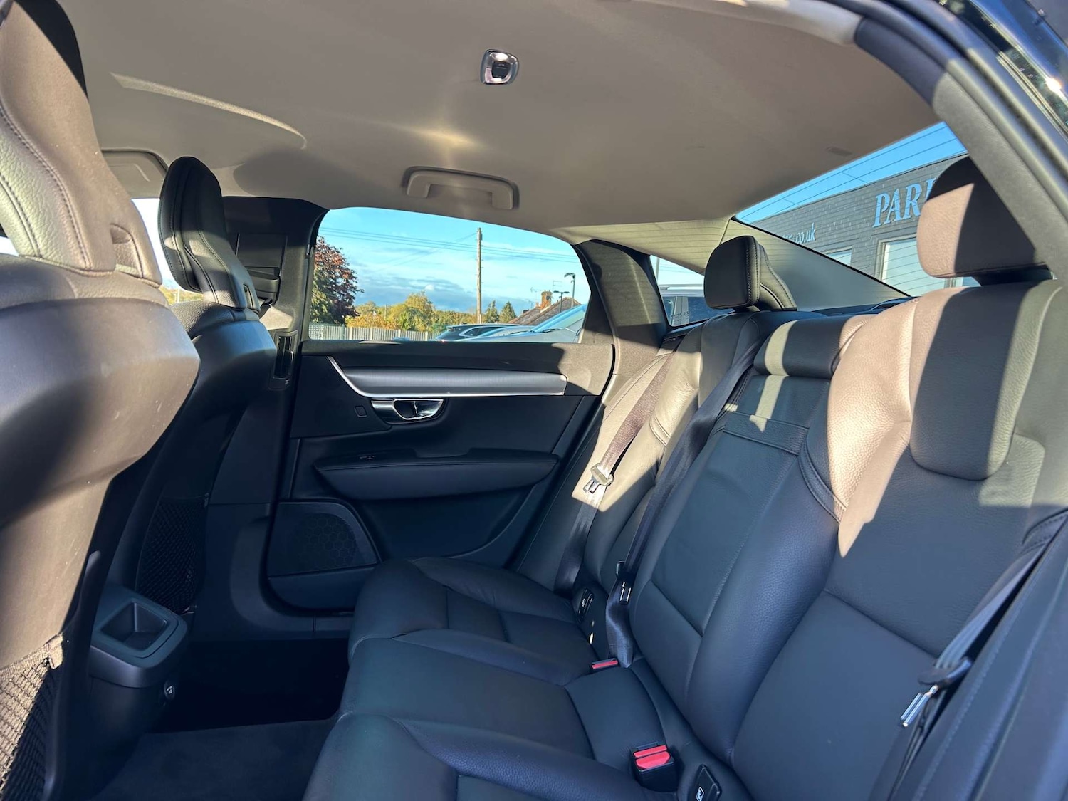 Used Volvo S90 2020 for sale - 76352640: Photo 17