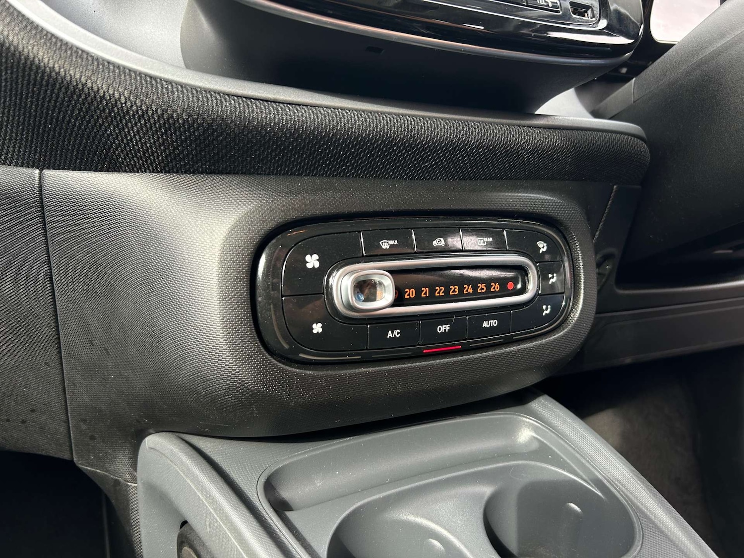 Used smart forfour 2017 for sale - 76949888: Photo 32