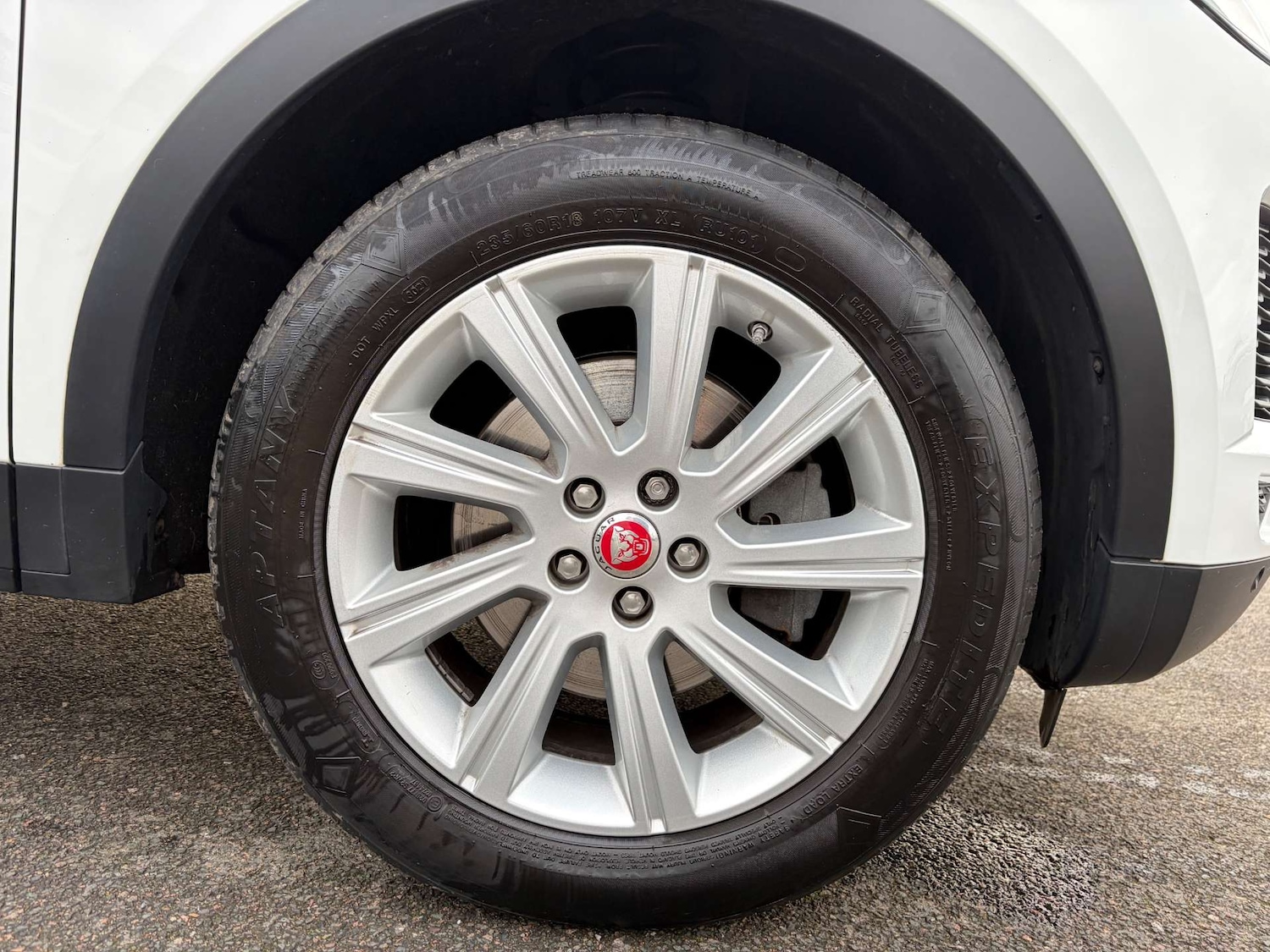 Used Jaguar E-Pace 2019 for sale - 76905247: Photo 11