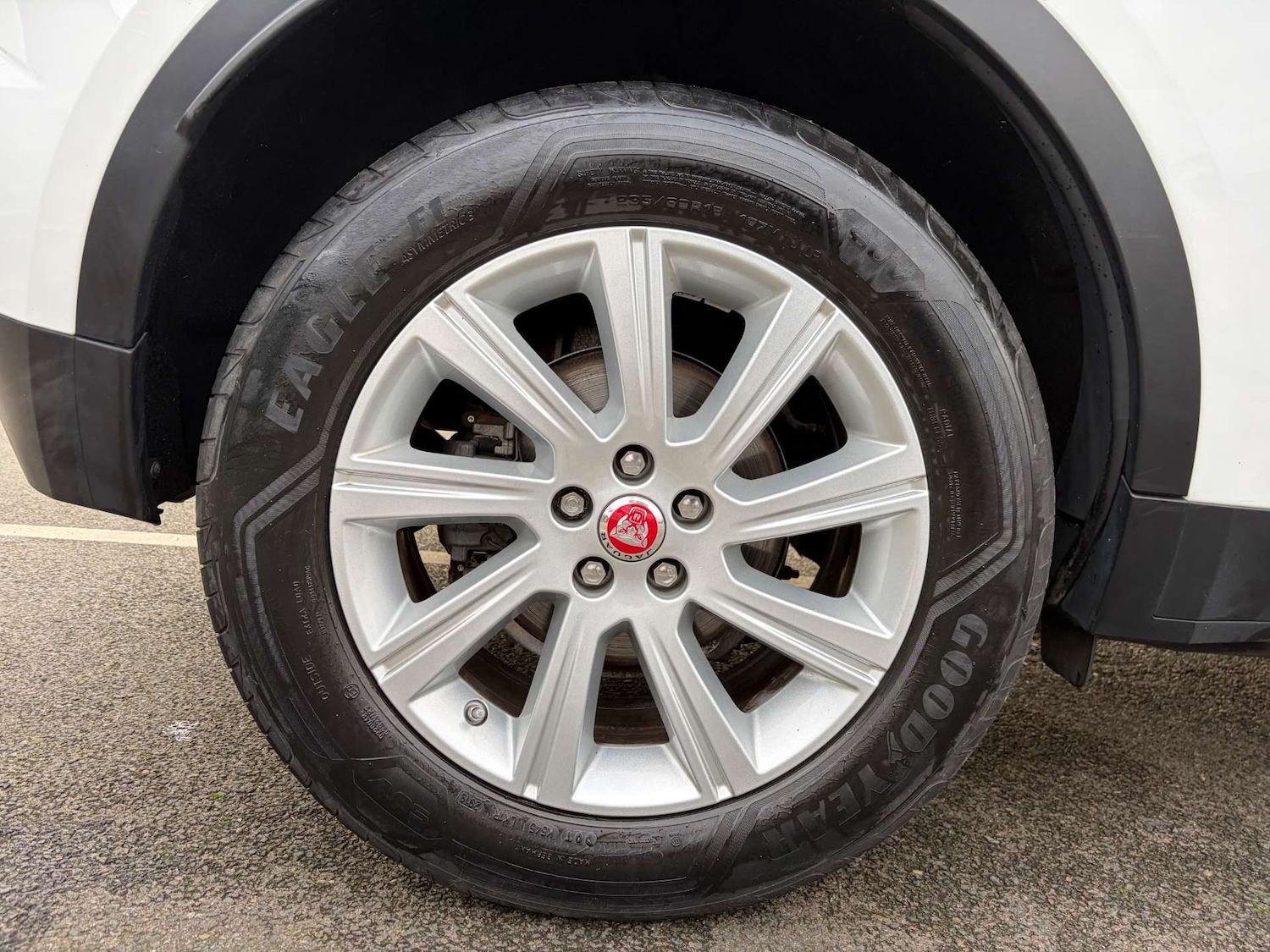 Used Jaguar E-Pace 2019 for sale - 76905247: Photo 13