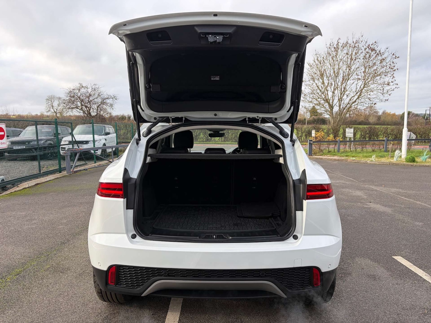 Used Jaguar E-Pace 2019 for sale - 76905247: Photo 23