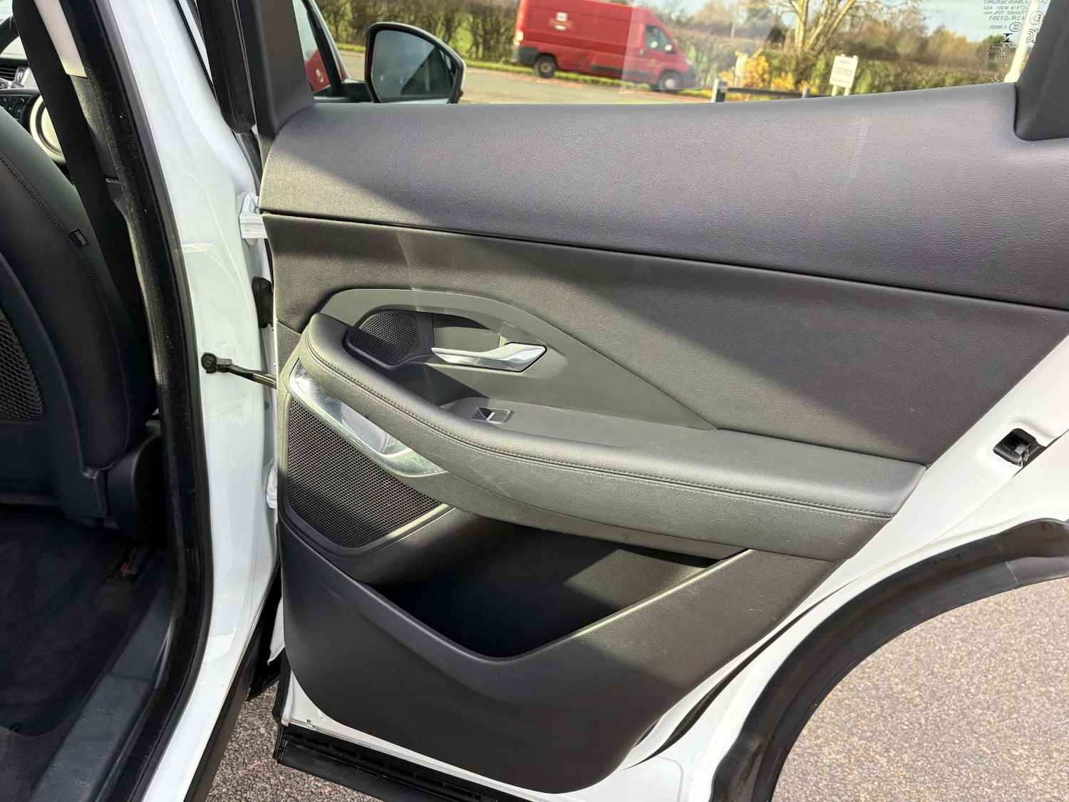 Used Jaguar E-Pace 2019 for sale - 76905247: Photo 26