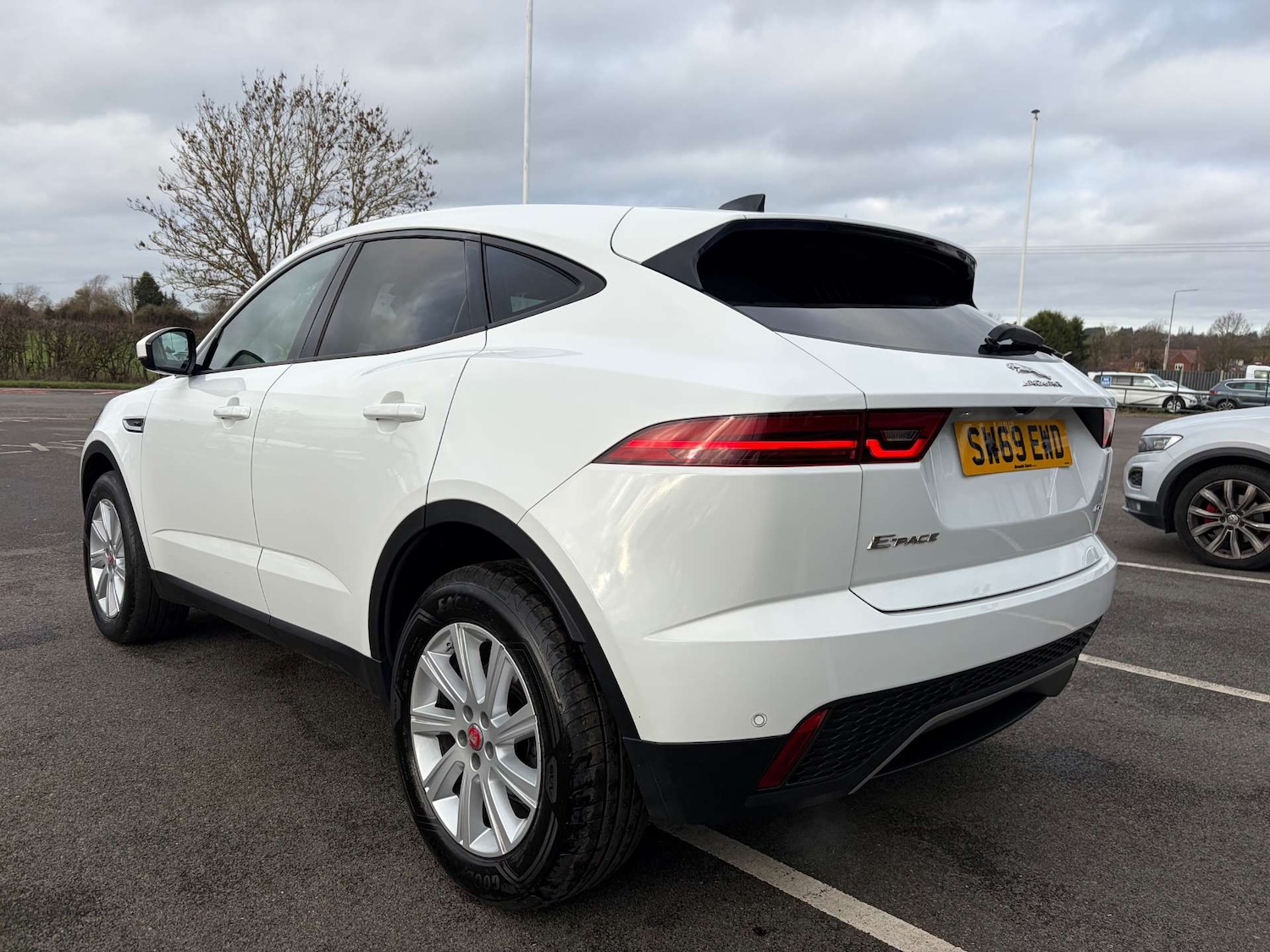 Used Jaguar E-Pace 2019 for sale - 76905247: Photo 6