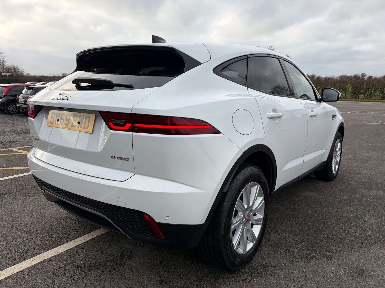 Used Jaguar E-Pace 2019 for sale - 76905247: Photo 8