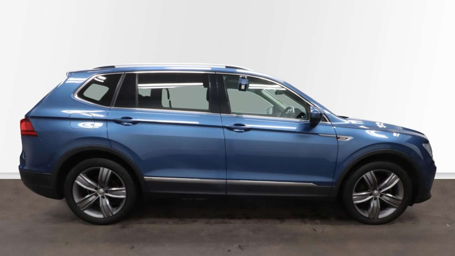 Used Volkswagen Tiguan 2019 for sale - 77070829: Photo 6