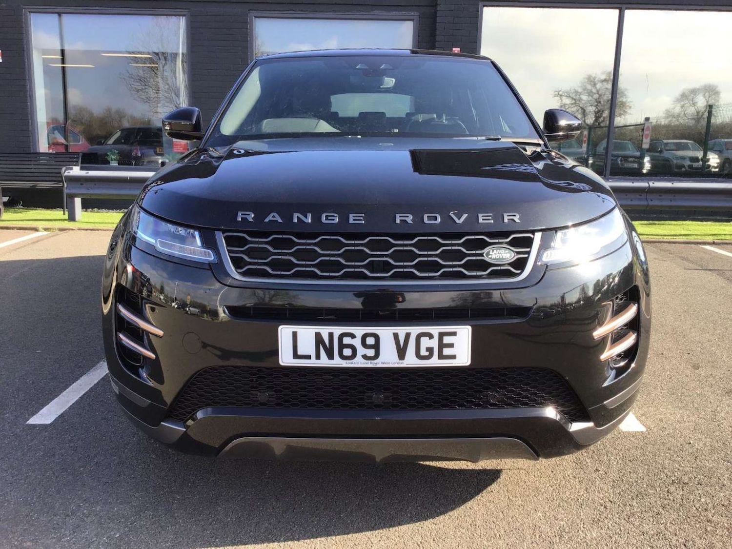 Used Land Rover Range Rover Evoque 2019 for sale - 76618095: Photo 2
