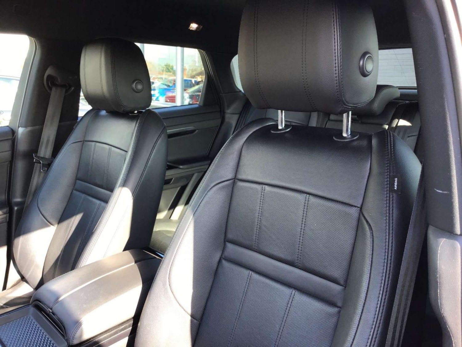 Used Land Rover Range Rover Evoque 2019 for sale - 76618095: Photo 32