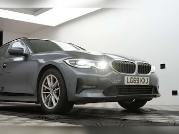 Used BMW 3 Series 2021 for sale - 77470118: Photo