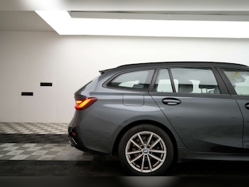 Used BMW 3 Series 2021 for sale - 77470118: Photo