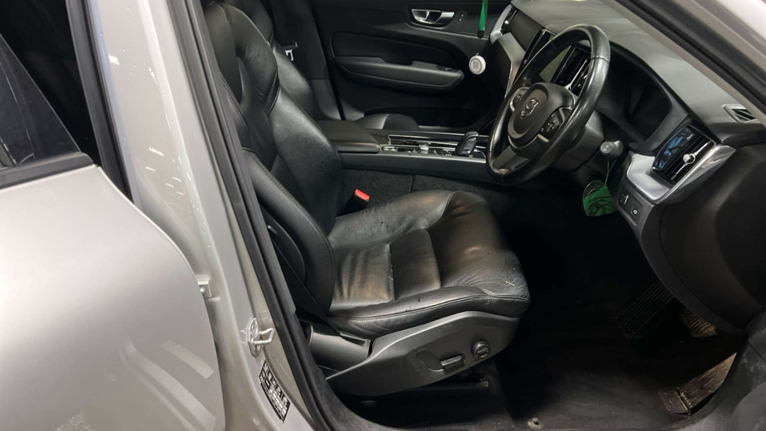 Used Volvo XC60 2021 for sale - 77523410: Photo 10