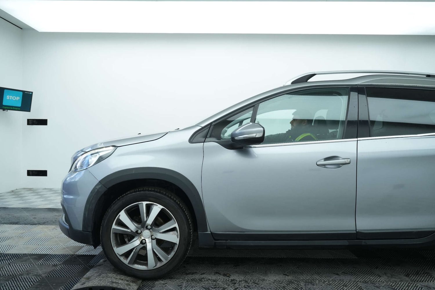 Used Peugeot 2008 2018 for sale - 77236275: Photo 6