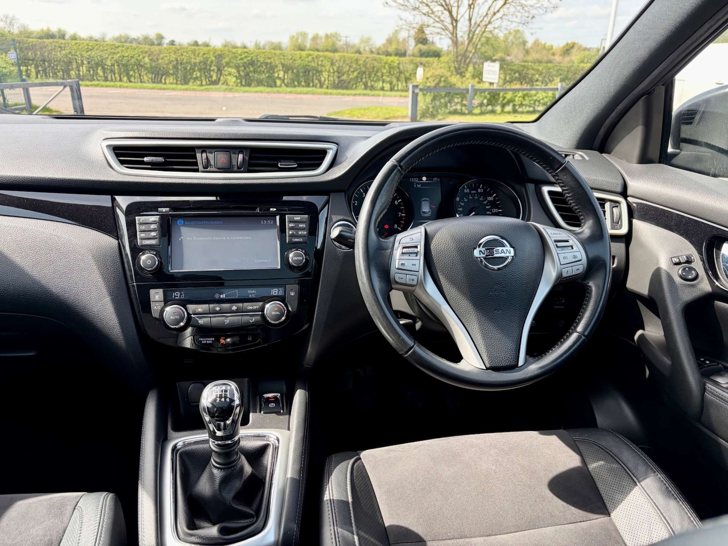 Used Nissan Qashqai 2017 for sale - 78201058: Photo 2