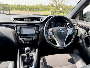 Used Nissan Qashqai 2017 for sale - 78201058: Photo