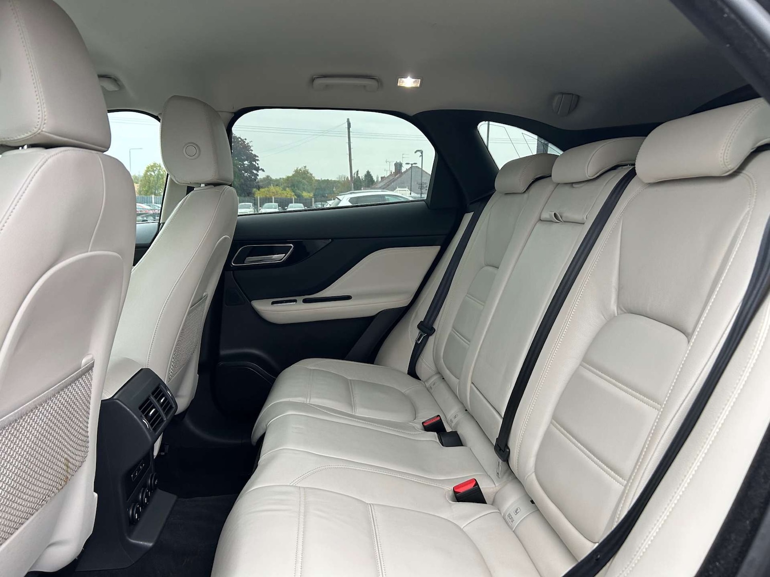 Used Jaguar F-Pace 2017 for sale - 76384150: Photo 17