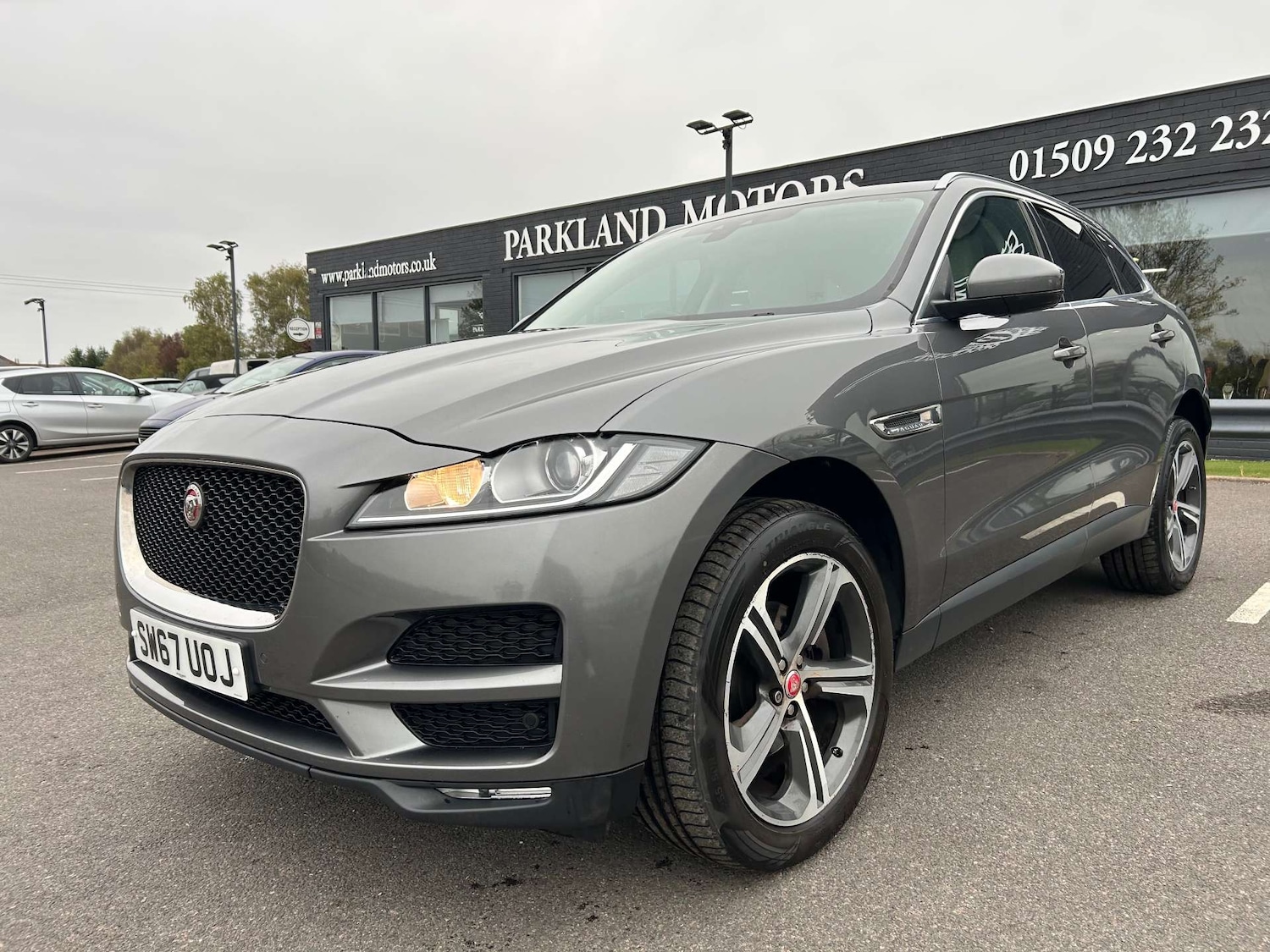 Used Jaguar F-Pace 2017 for sale - 76384150: Photo 4