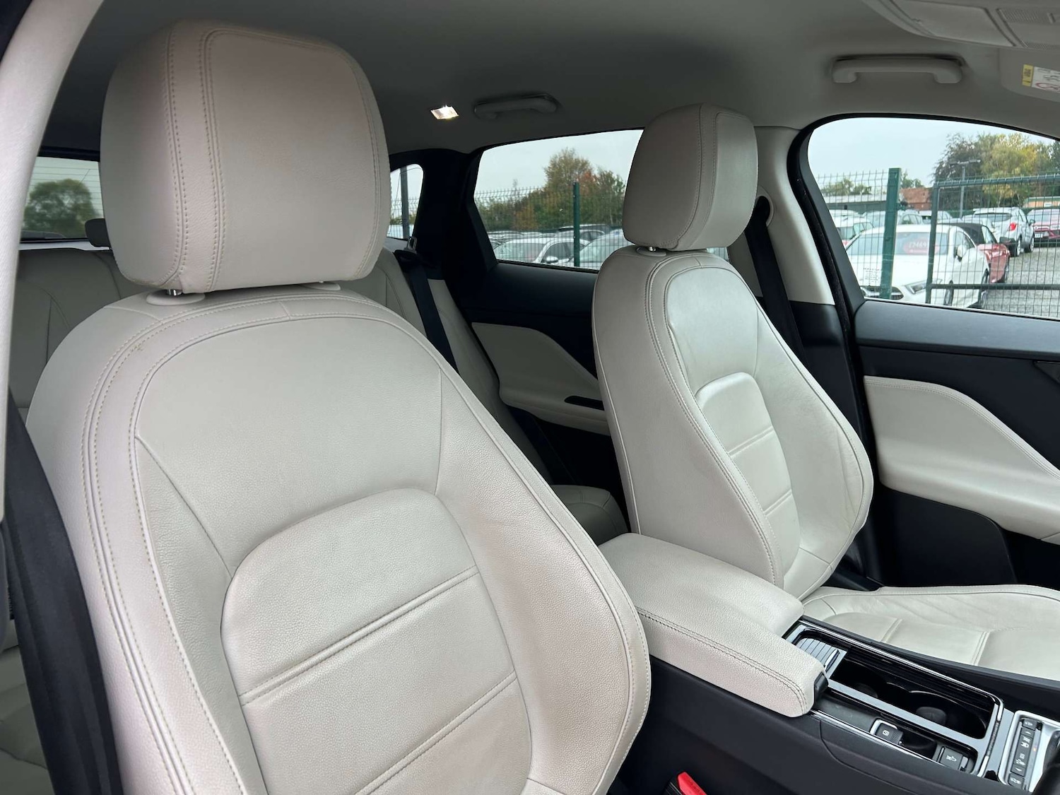 Used Jaguar F-Pace 2017 for sale - 76384150: Photo 43