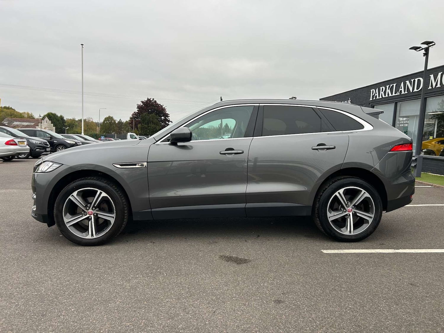 Used Jaguar F-Pace 2017 for sale - 76384150: Photo 5