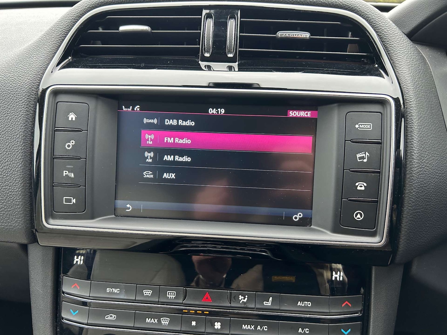 Used Jaguar F-Pace 2017 for sale - 76384150: Photo 56
