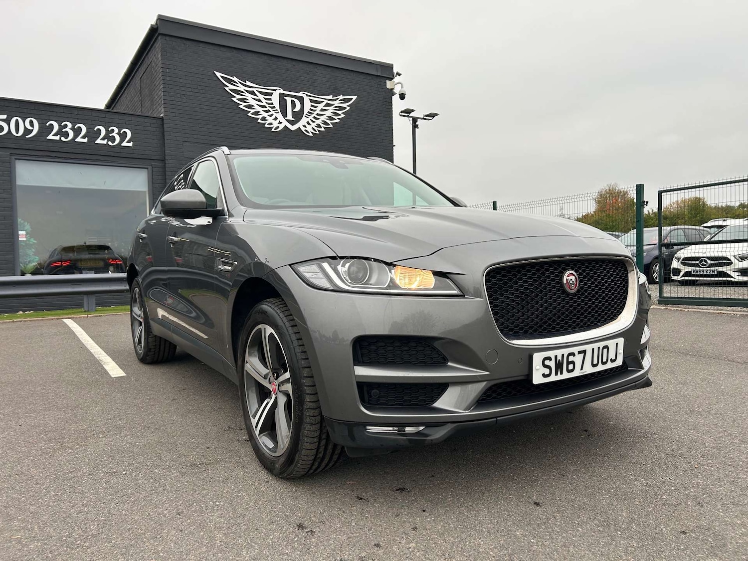 Used Jaguar F-Pace 2017 for sale - 76384150: Photo 62