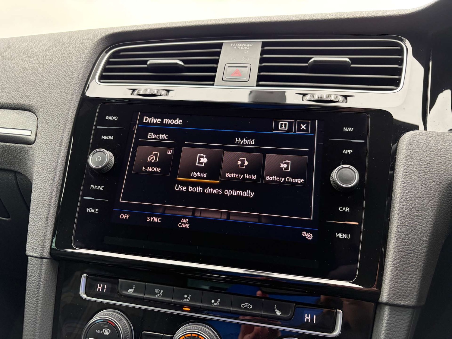 Used Volkswagen Golf 2018 for sale - 77613782: Photo 59