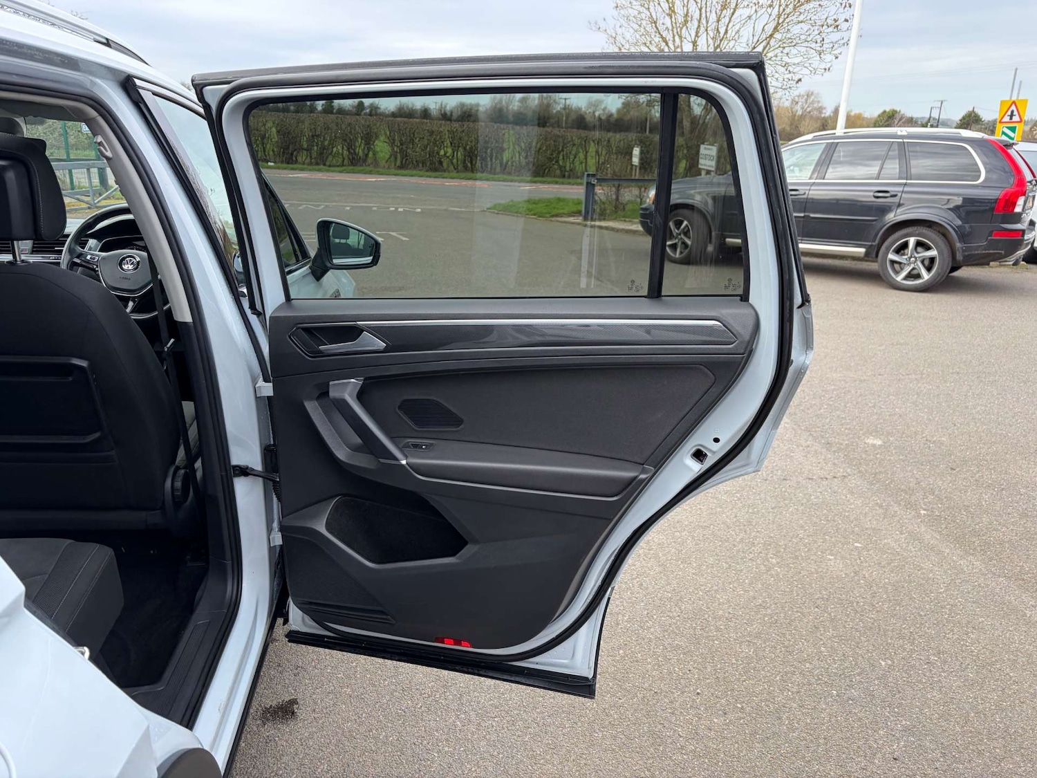 Used Volkswagen Tiguan 2018 for sale - 77428233: Photo 30