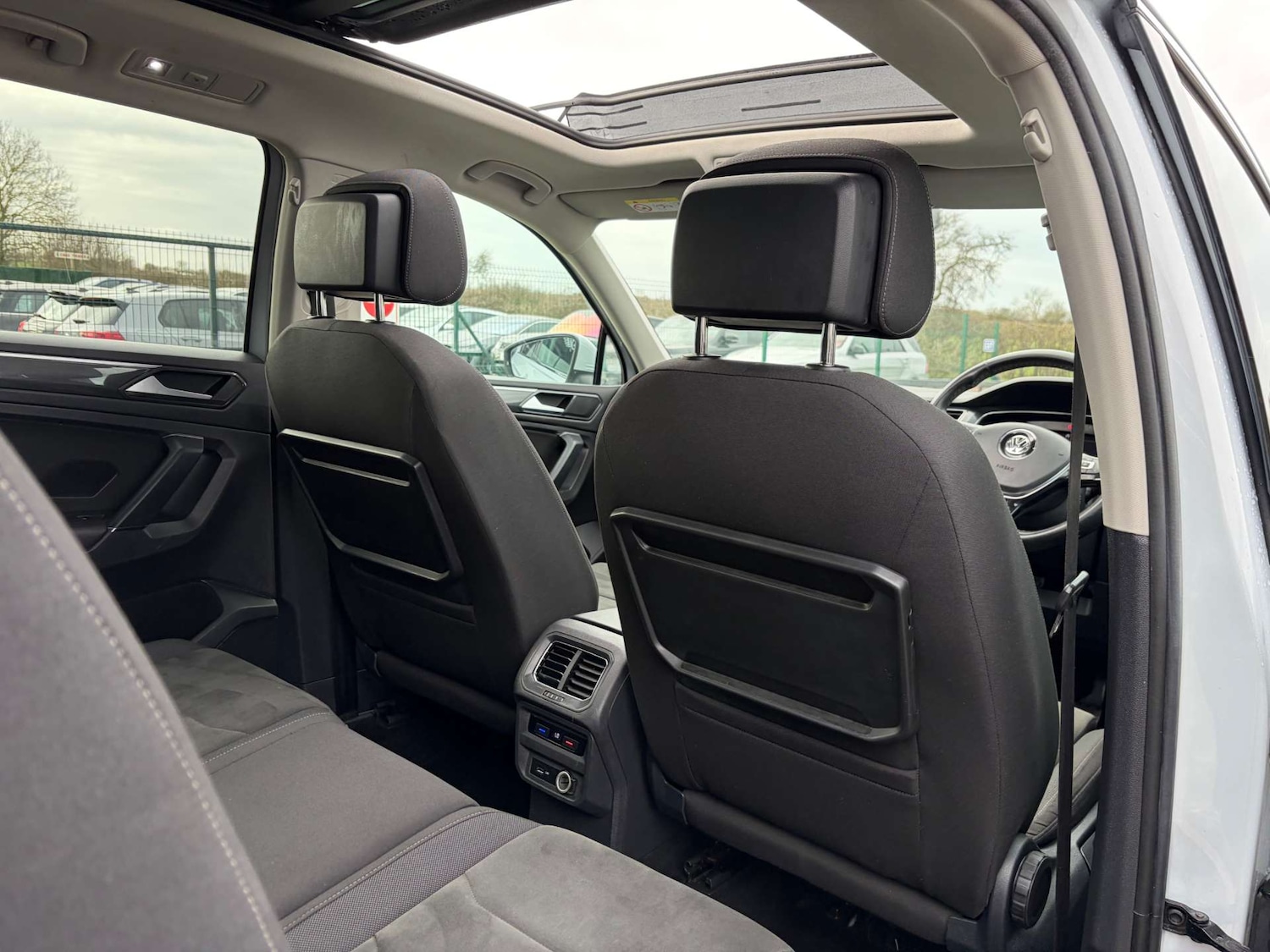 Used Volkswagen Tiguan 2018 for sale - 77428233: Photo 34