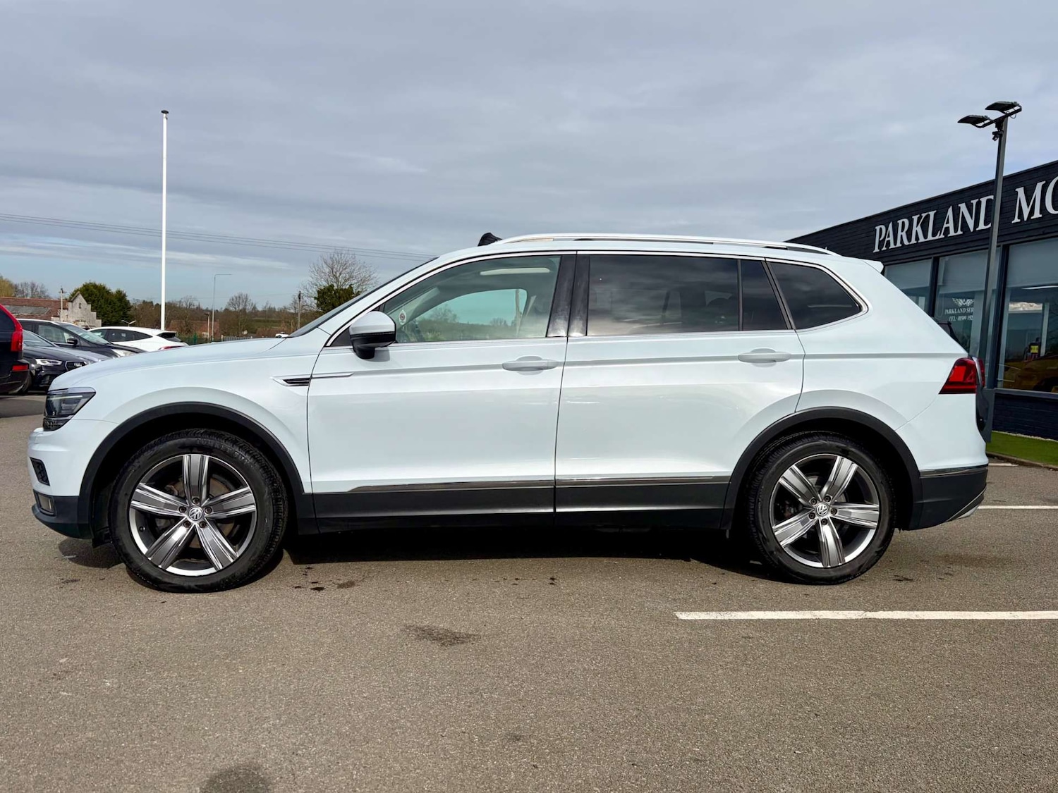 Used Volkswagen Tiguan 2018 for sale - 77428233: Photo 4