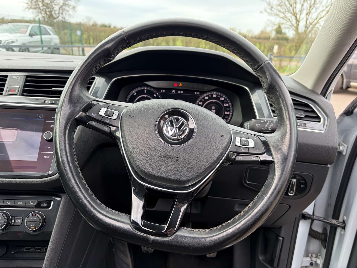 Used Volkswagen Tiguan 2018 for sale - 77428233: Photo 46