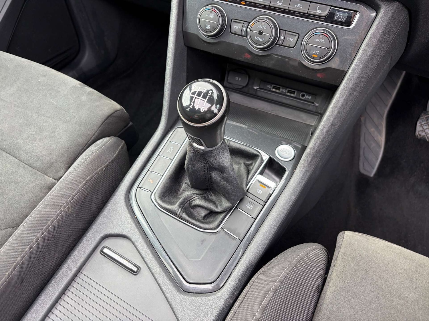 Used Volkswagen Tiguan 2018 for sale - 77428233: Photo 52