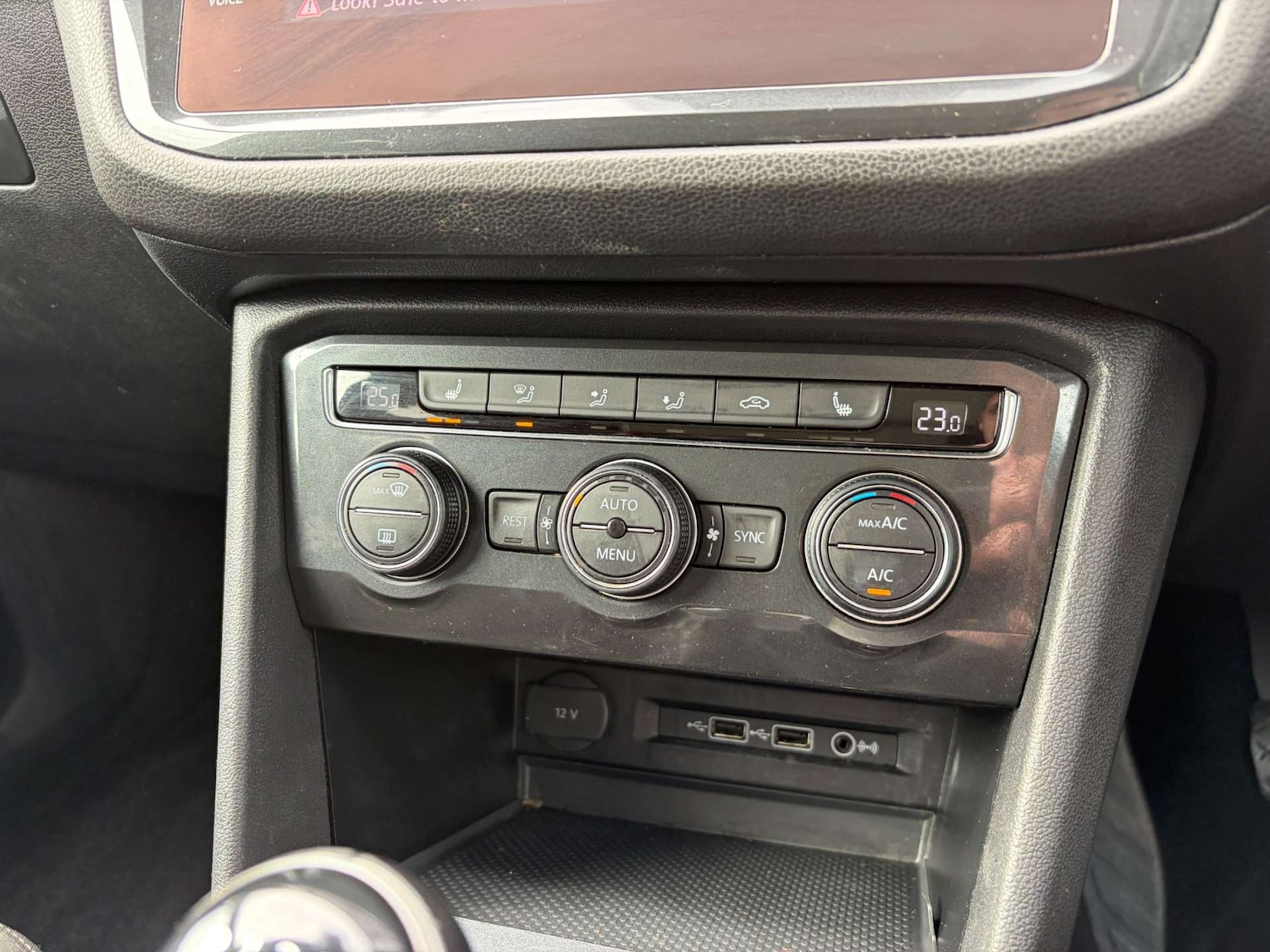 Used Volkswagen Tiguan 2018 for sale - 77428233: Photo 53