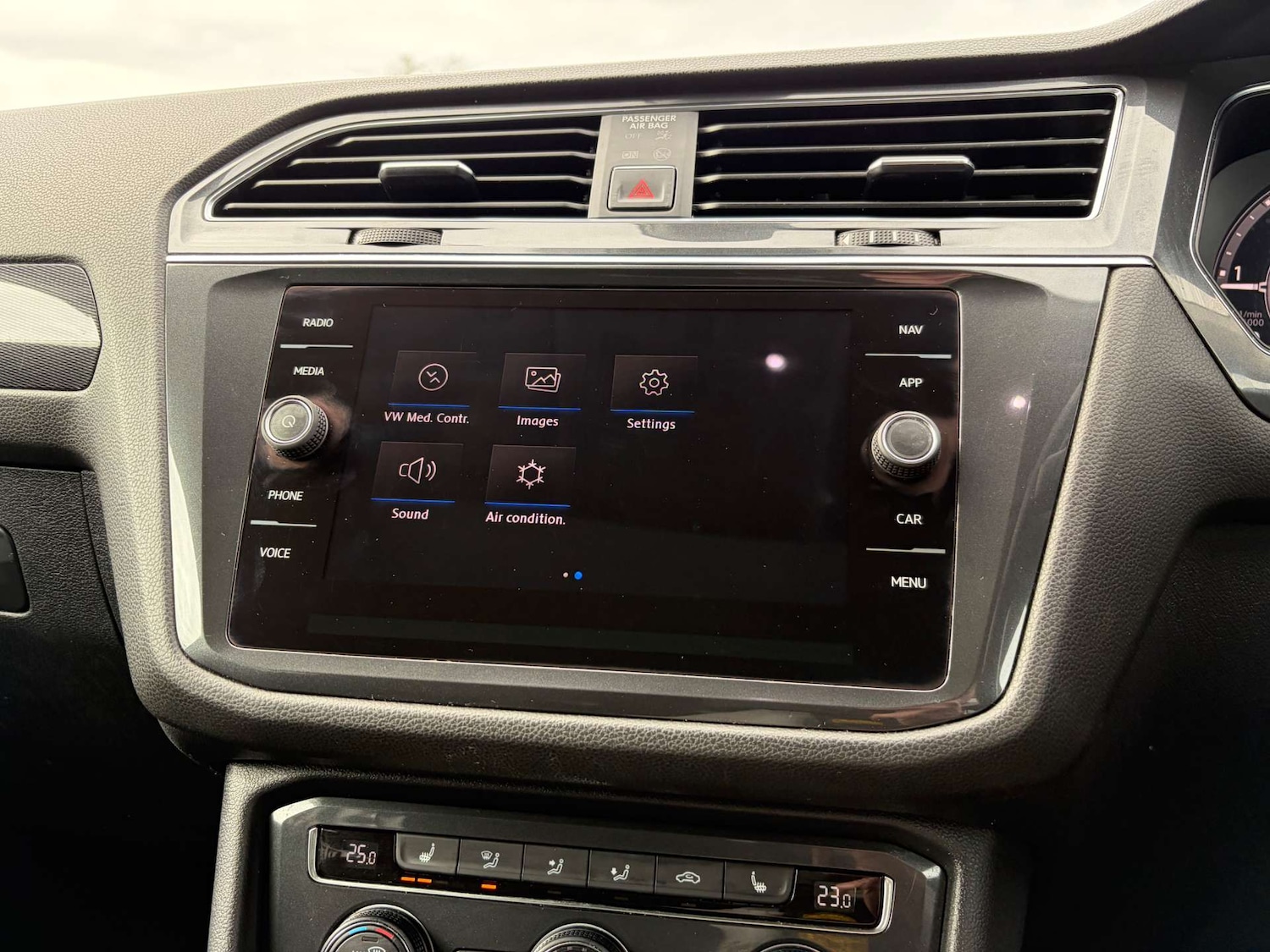 Used Volkswagen Tiguan 2018 for sale - 77428233: Photo 55