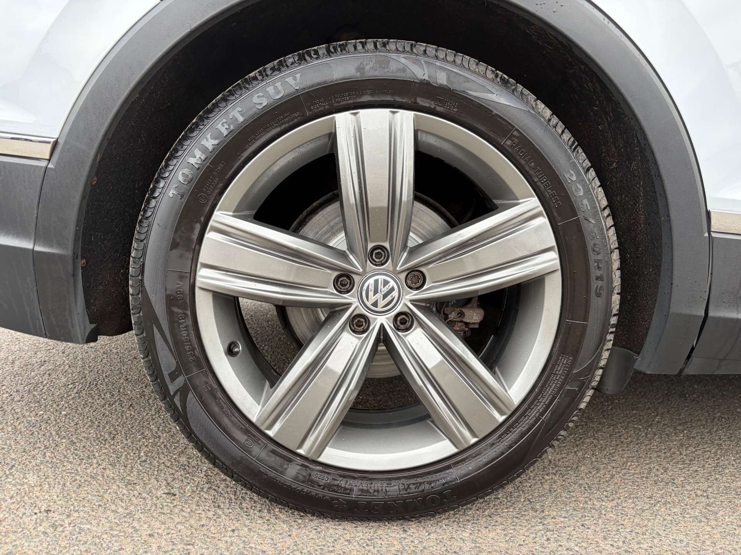 Used Volkswagen Tiguan 2018 for sale - 77428233: Photo 9