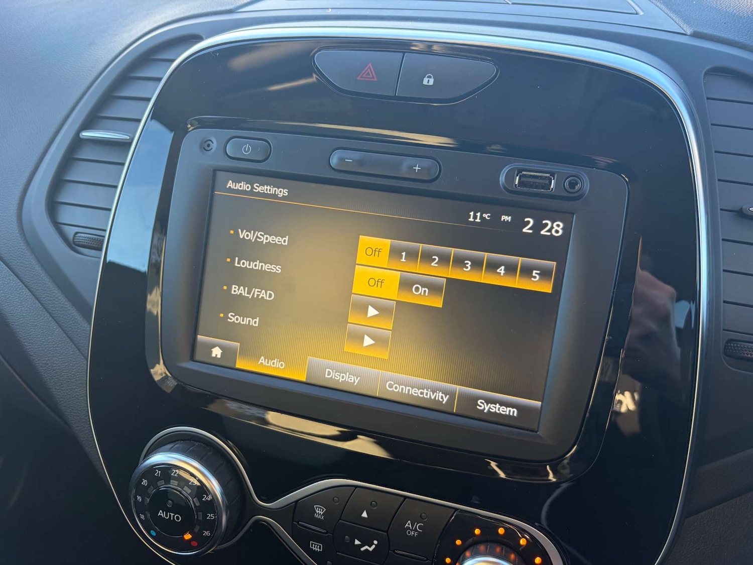 Used Renault Captur 2019 for sale - 77162422: Photo 50