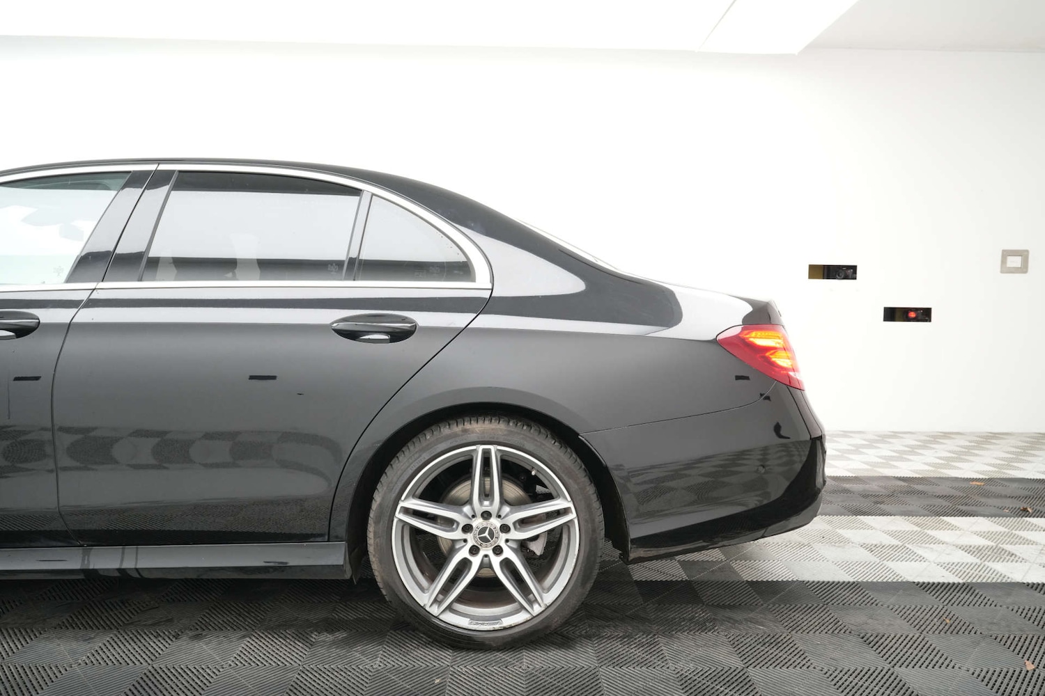 Used Mercedes-Benz E Class 2018 for sale - 77236277: Photo 10