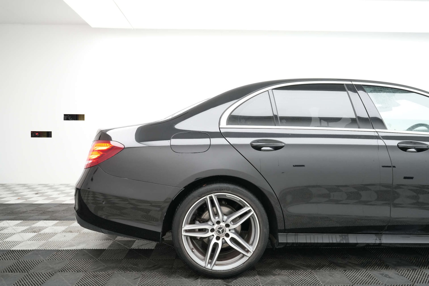 Used Mercedes-Benz E Class 2018 for sale - 77236277: Photo 6